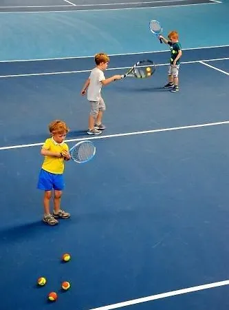 Zawisza ホテル 3*