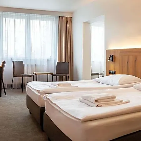 Zawisza Hotel 3*