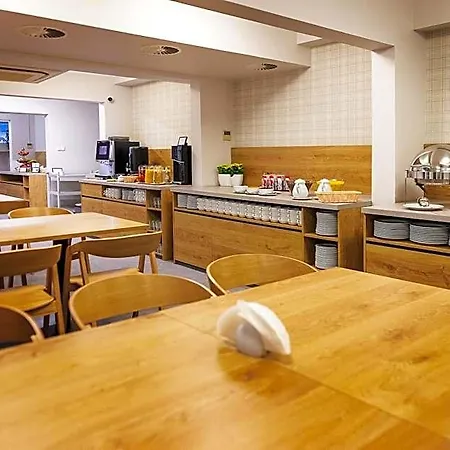 Zawisza Hotel