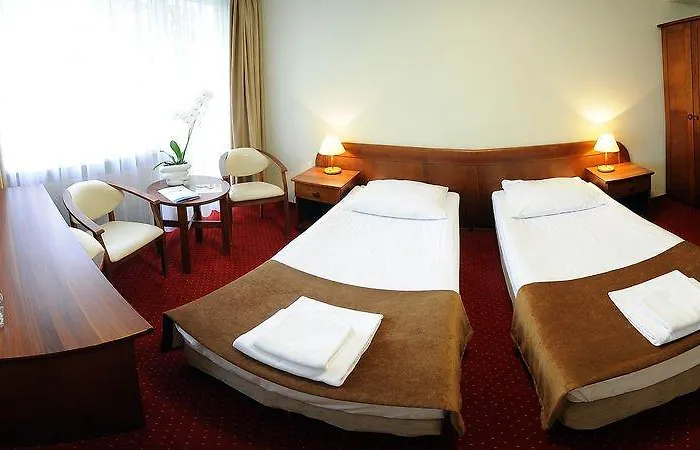 Szálloda Zawisza 3*